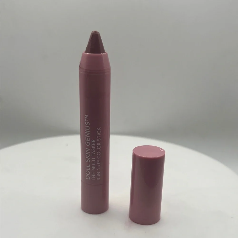 DOLL 10 Lip Crayon - Love Yourself